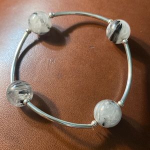 Blessing bracelet silver with gray and black pearls